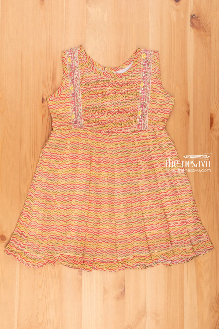 The Nesavu Girls Cotton Frock Yellow Wave Wonder: Sleeveless Daily Wear Cotton Frock for Girls Nesavu 16 (1Y) / Yellow / Cotton Blend GFC1136A-16 Cotton Printed Frock | Daily Wear Cotton Frocks | the Nesavu