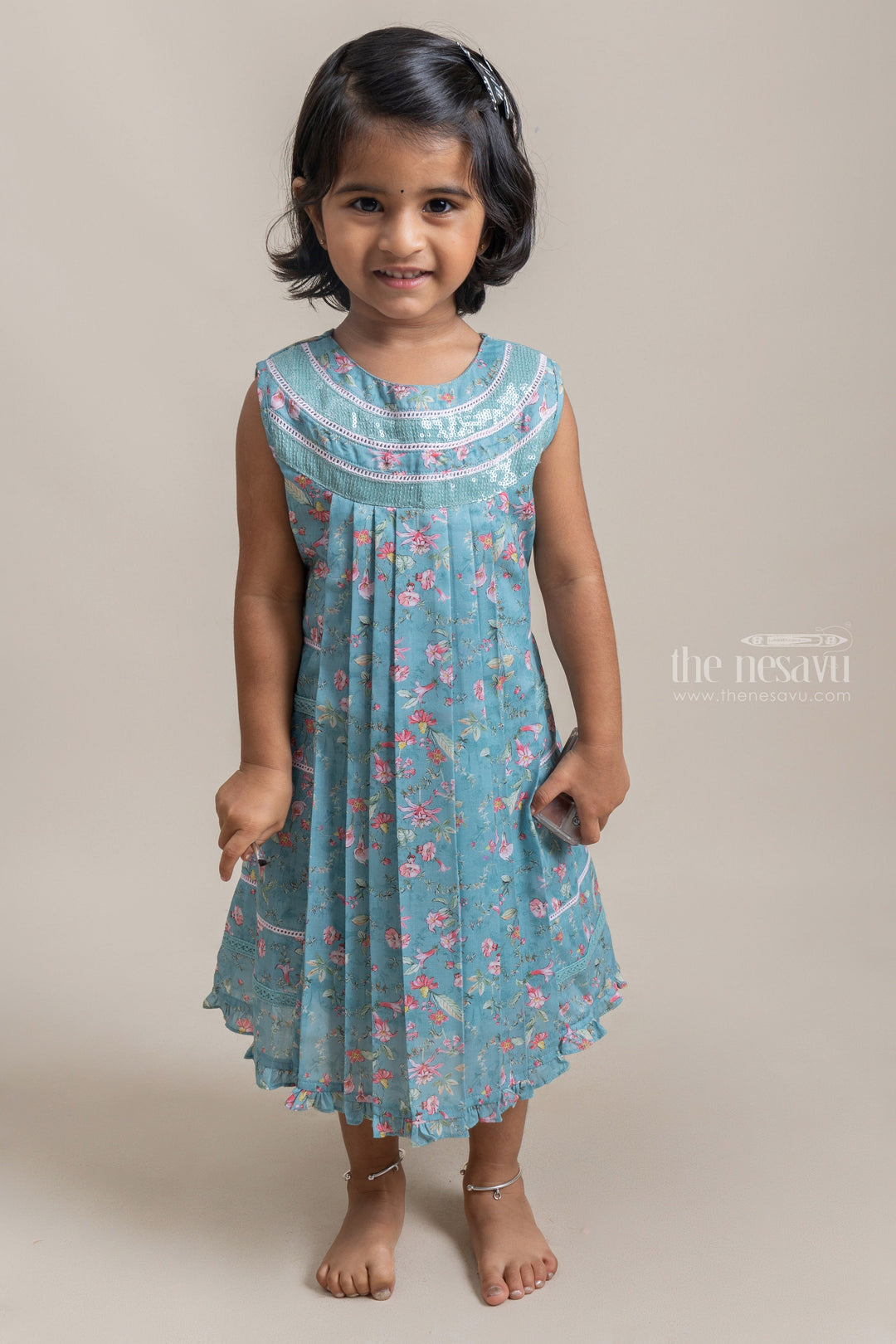 The Nesavu Frocks & Dresses Adorable Green Floral Printed Sleeveless Cotton frock For Girls psr silks Nesavu 22 (4Y) / Green GFC1007A