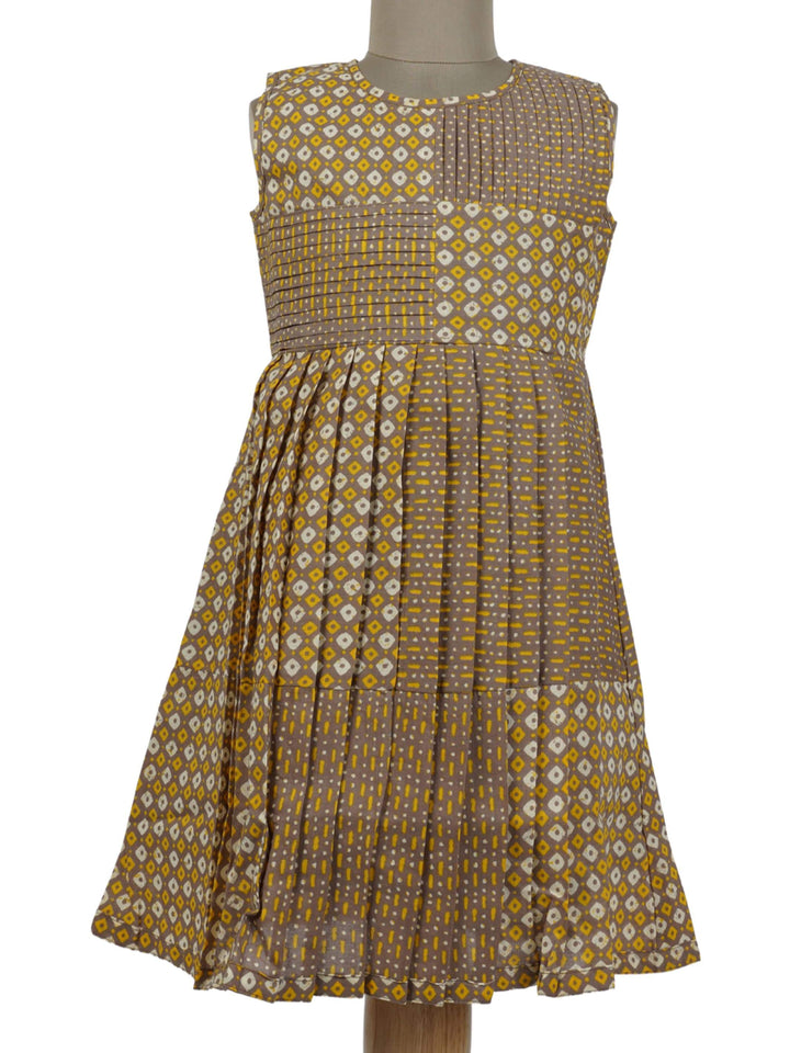 The Nesavu Frocks & Dresses Designer Pattern Soft Cotton Cute Frocks for Girl psr silks Nesavu