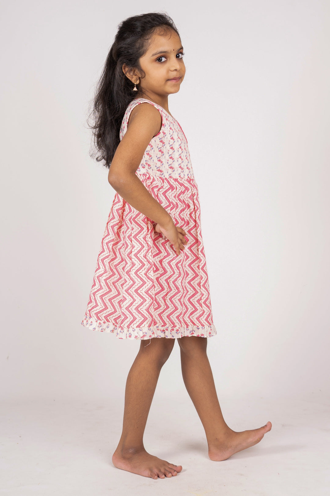 The Nesavu Baby Frock / Jhabla Pink Sleeveless Soft Cotton Gown For New Born Girl Kids With Ruffle Trims psr silks Nesavu