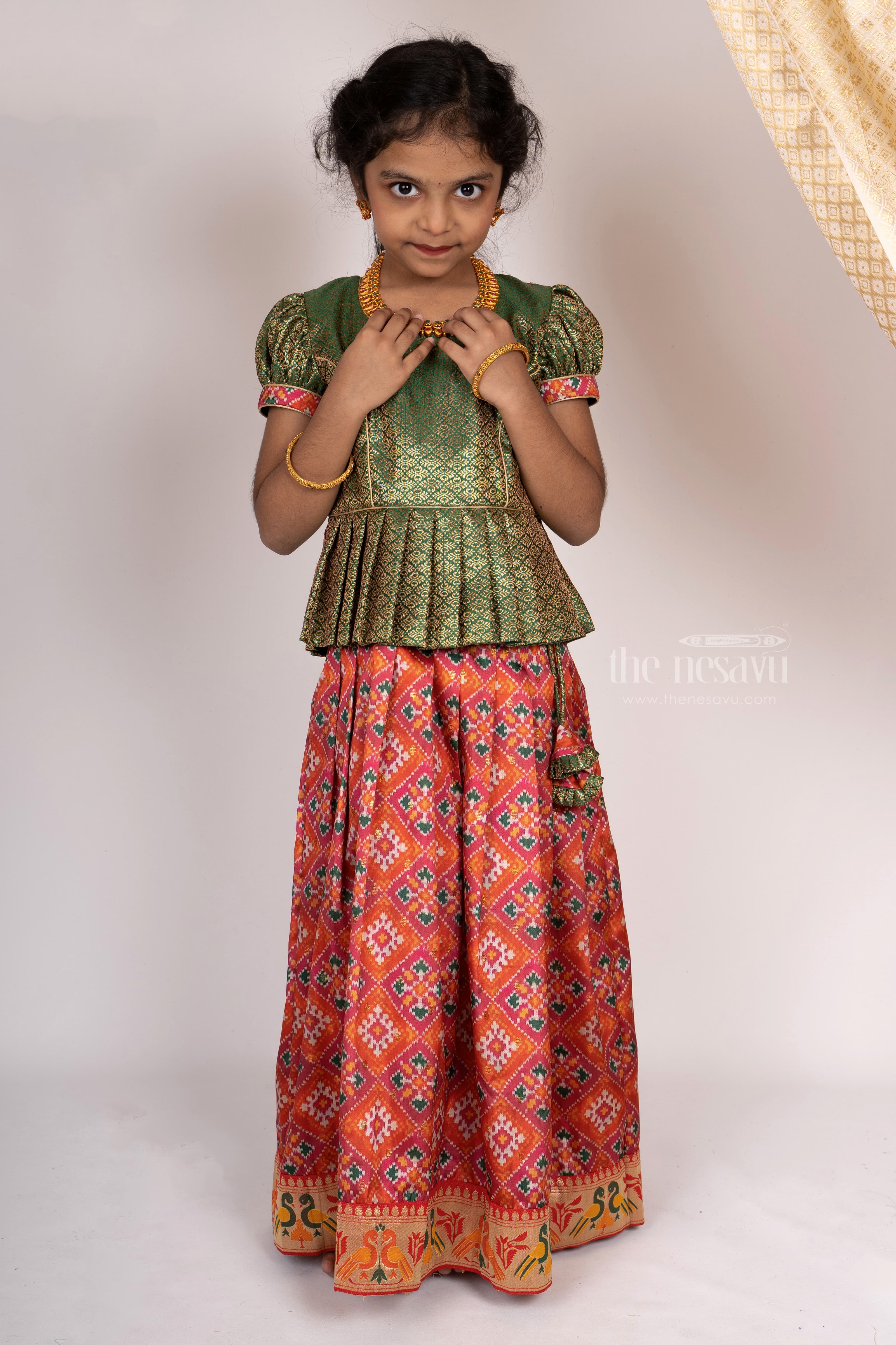 Buy Red Banarasi Skirt with Raw Silk Crop Top Blouse Online in USA – Pure  Elegance